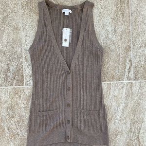 NWT Light brown/grey sweater vest